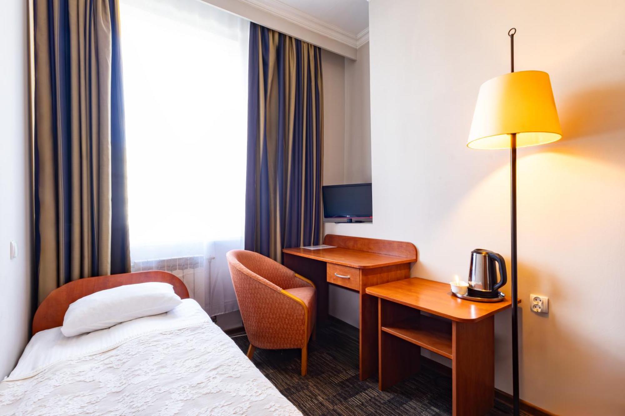 Noclegi Stadion Bed & Breakfast Varsovia Exterior foto