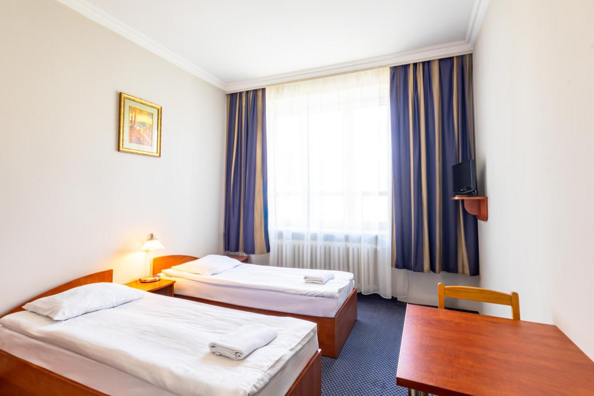 Noclegi Stadion Bed & Breakfast Varsovia Exterior foto
