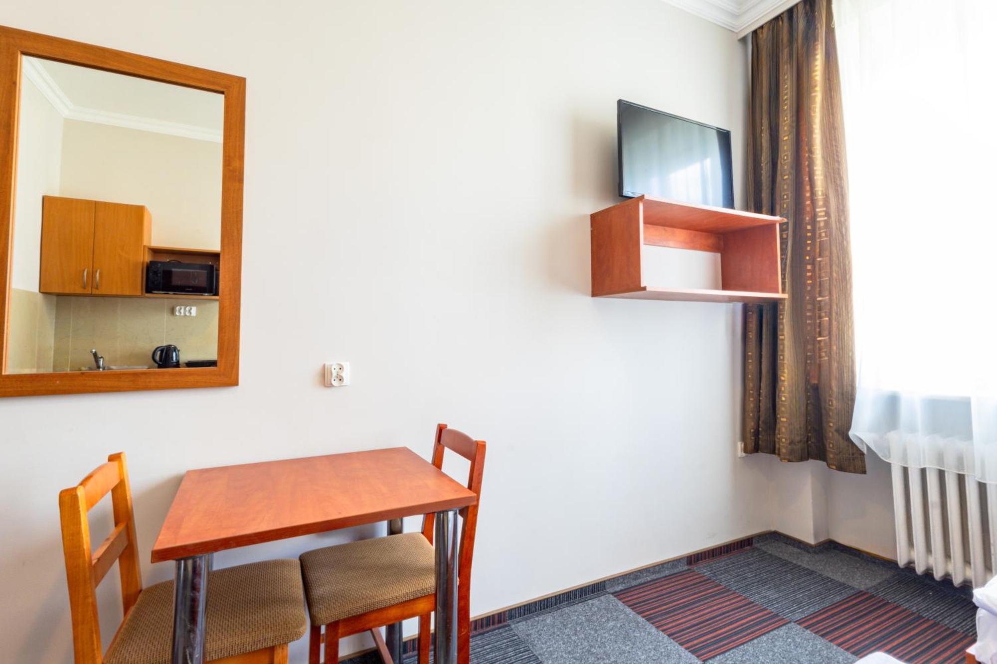 Noclegi Stadion Bed & Breakfast Varsovia Exterior foto