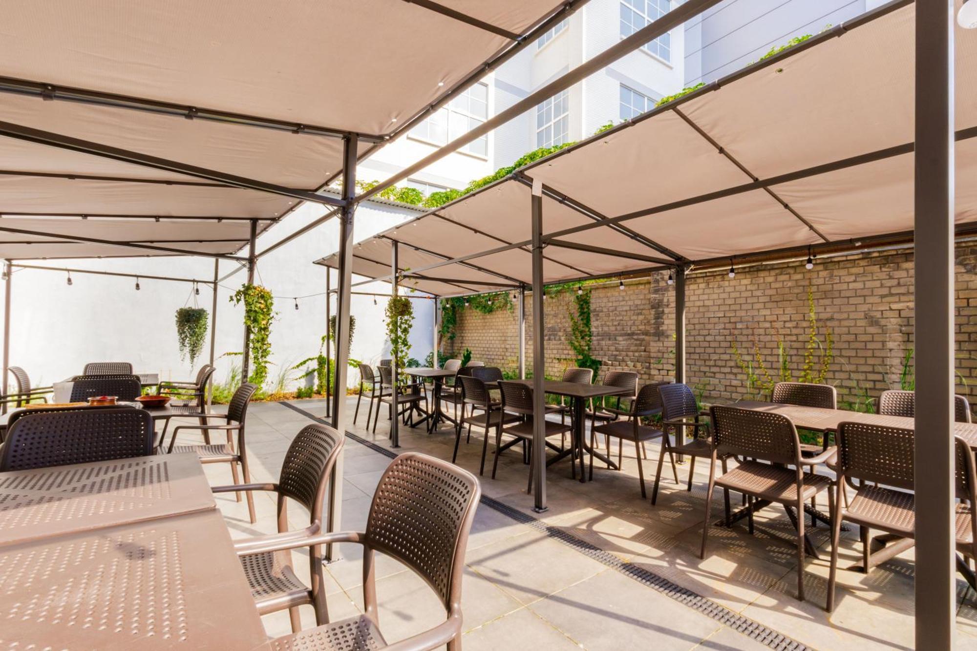 Noclegi Stadion Bed & Breakfast Varsovia Exterior foto