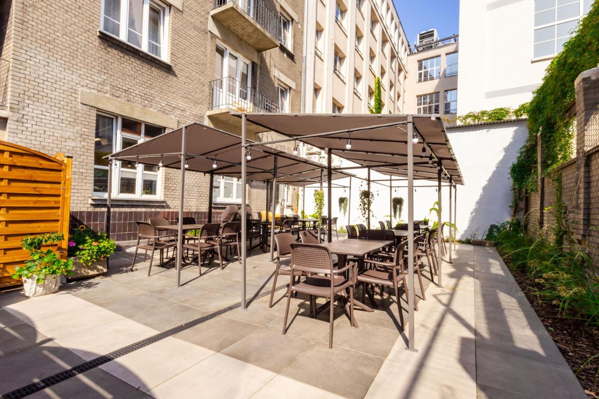Noclegi Stadion Bed & Breakfast Varsovia Exterior foto