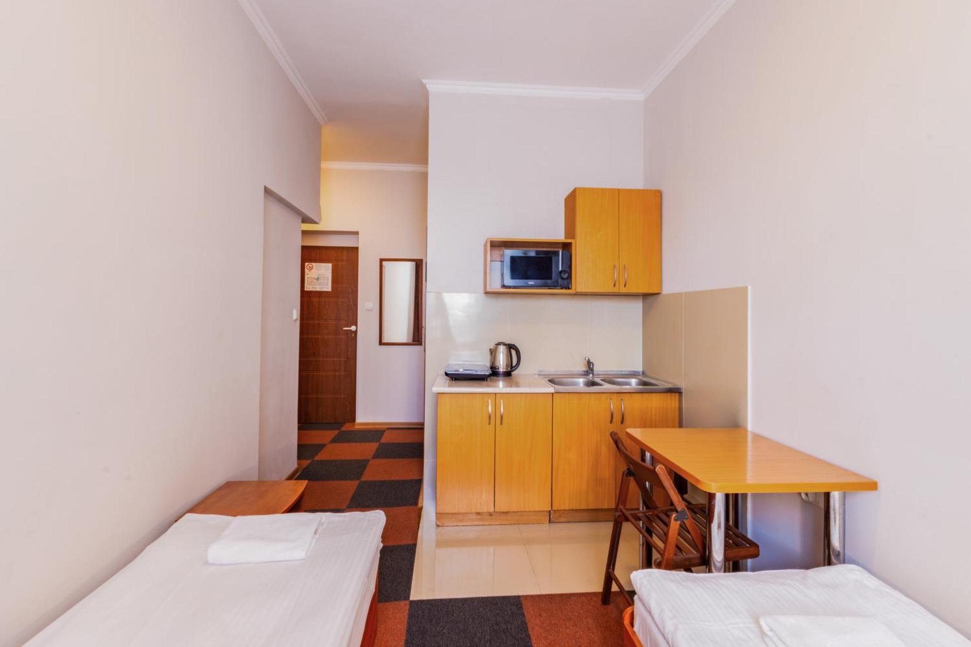 Noclegi Stadion Bed & Breakfast Varsovia Exterior foto