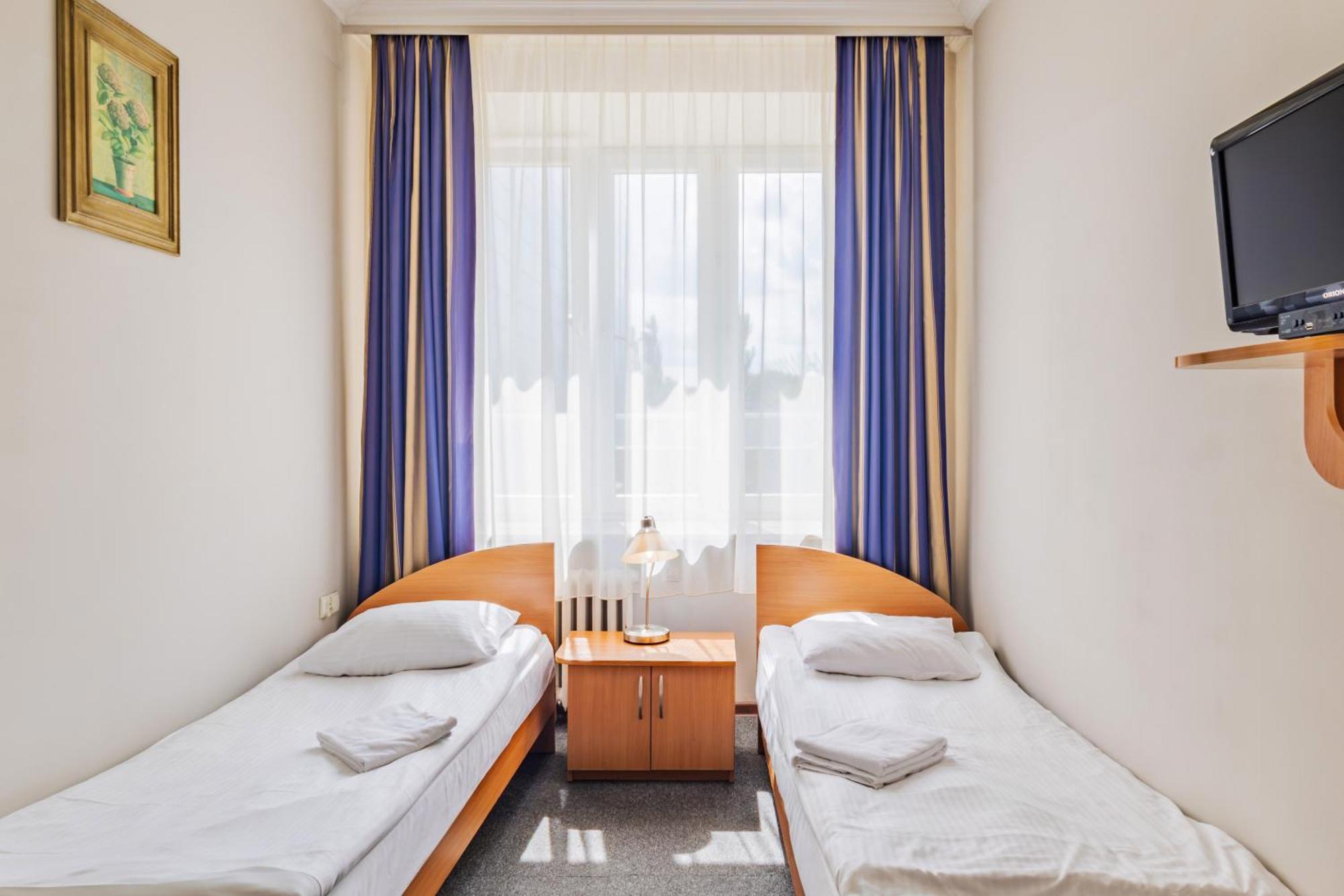 Noclegi Stadion Bed & Breakfast Varsovia Exterior foto